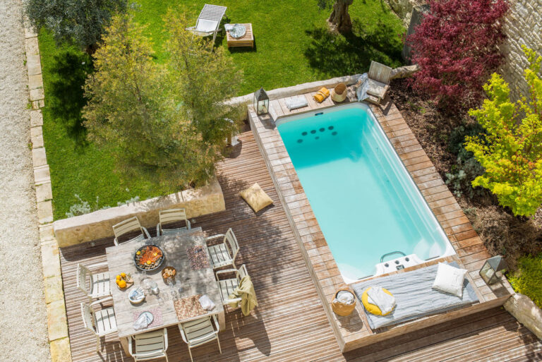 Terrasse et piscine extérieur - Chambres d'hôtes le Secret Ile de Ré